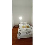 With Two And Shared Bathroom Pensjonat 3*