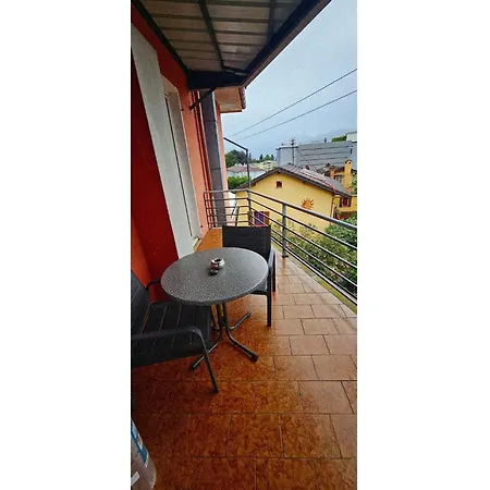 بيت ضيافة With Two And Shared Bathroom Minusio