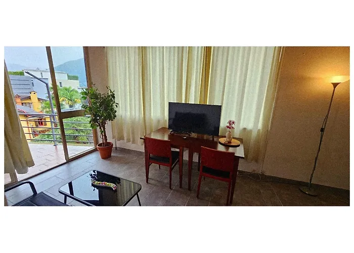 With Two And Shared Bathroom Minusio